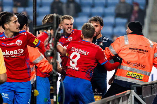 Örgrytes Daniel Paulson och Helsingborgs Dennis Olsson