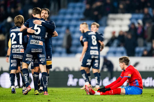 Örgrytes Christoffer Styffe och Jonathan Azulay jublar och
