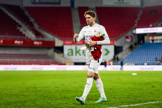 Helsingborgs målvakt Kalle Joelsson deppar