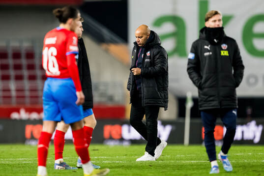 Helsingborgs tränare Kleber Saarenpää deppar