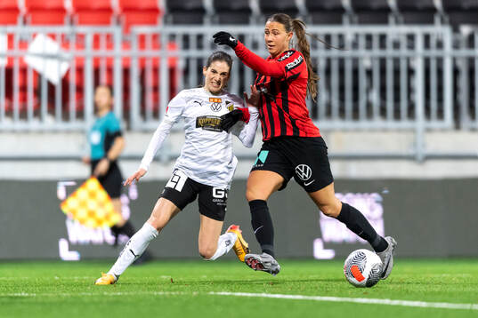 Häckens Clarissa Larisey och Brommapojkarnas Emilia
