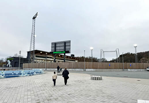 Utanför arenan