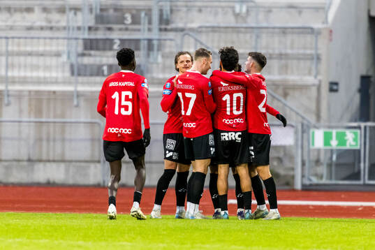 Bläddra bland fler bilder av Fotboll, Superettan, Oddevold - Trelleborg