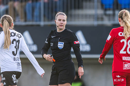 Emilie Rodahl Torkelsen, referee