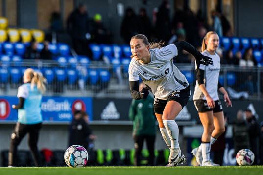 Matilde Alsaker Rogde of Rosenborg warms up
