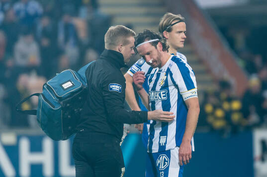 IFK Göteborgs Gustav Svensson har ont