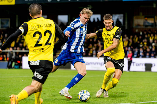 IFK Göteborgs Laurs Skjellerup och Mjällbys Arvid Brorsson