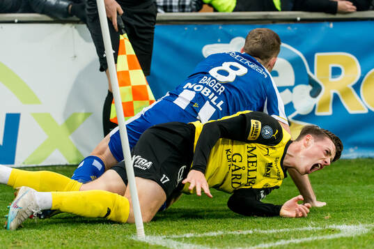 IFK Göteborgs Jonas Bager och Mjällbys Elliot Stroud
