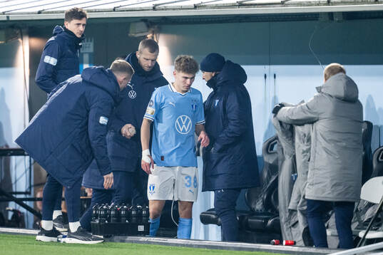 Malmö FFs Hugo Bolin byts ut