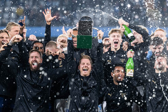 Malmö FFs Anders Christiansen jublar med Lennart