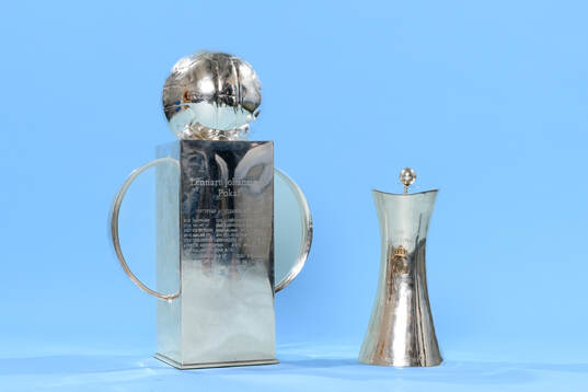 Lennart Johanssons pokal och Gustaf VI Adolfs pokal