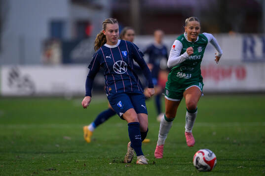 Malmö FFs Agnes Mårtensson och Alingsås Moa Öhman