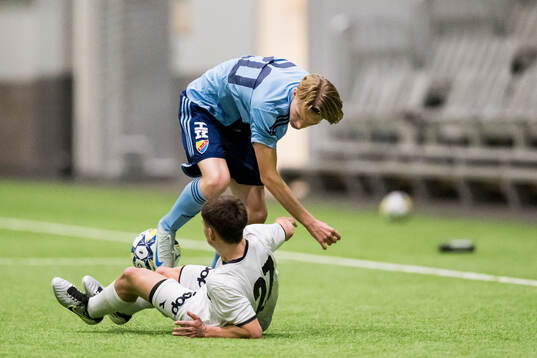 Vikings Dennis Gjose Monsvik och Djurgårdens Melker