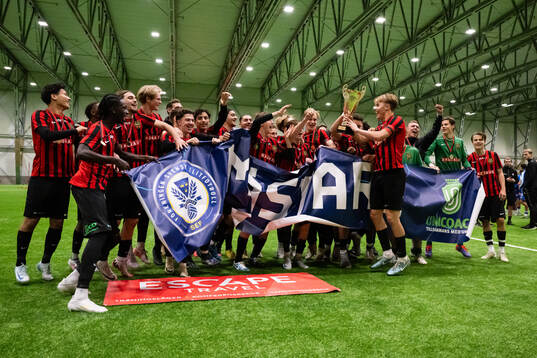 Brommapojkarnas spelare jublar