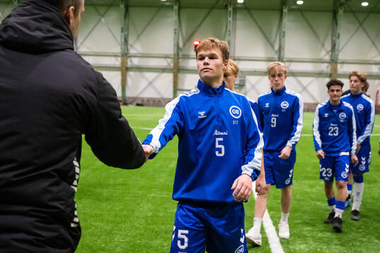 Odenses Lucas Bryde tar ett silvermedaljer