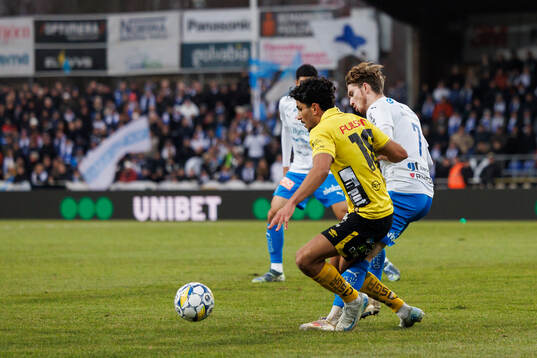 Elfsborgs Ahmed Qasem och Värnamos Carl Johansson