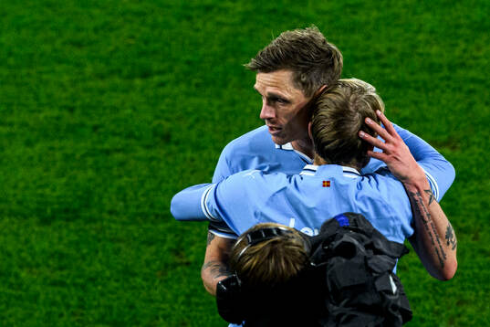 Malmö FFs Søren Rieks lämnar planen