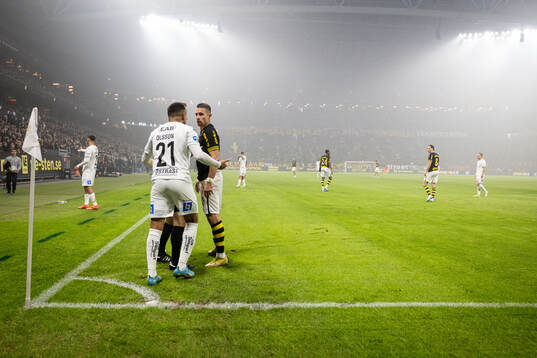 Halmstads Marcus Olsson och AIKs Dino Besirovic
