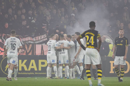 Halmstads spelare jublar