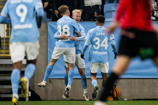 Malmö FFs Hugo Bolin och Otto Rosengren jublar
