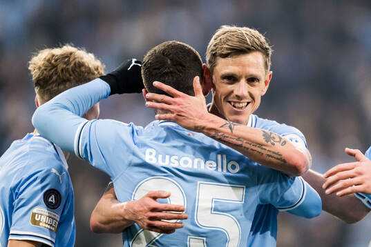 Malmö FFs Gabriel Busanello och Søren Rieks jublar