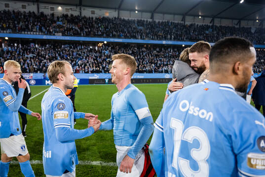 Malmö FFs Oscar Lewicki och Anders Christiansen jublar