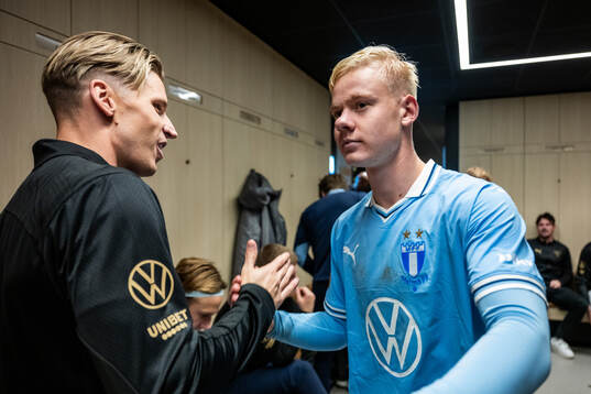 Malmö FFs Jens Stryger Larsen och Otto Rosengren jublar