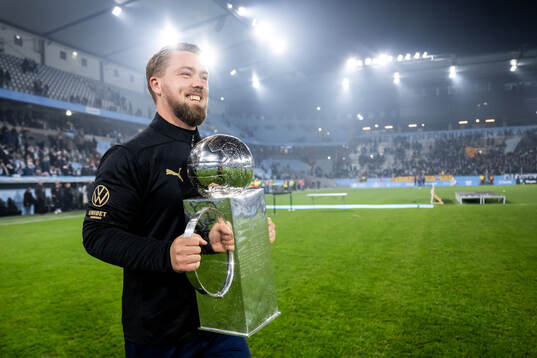 Malmö FFs assisterande tränare Theodor Olsson med Lennart