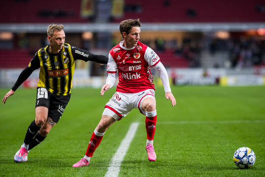 Häckens Jacob Barret Laursen och Kalmars Max Svensson