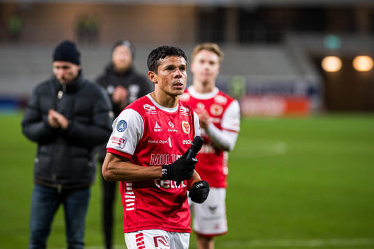 Kalmars Romario Pereira Sipiao deppar