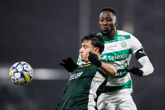 Hammarbys Jusef Erabi och Västerås Frederic Nsabiyumva