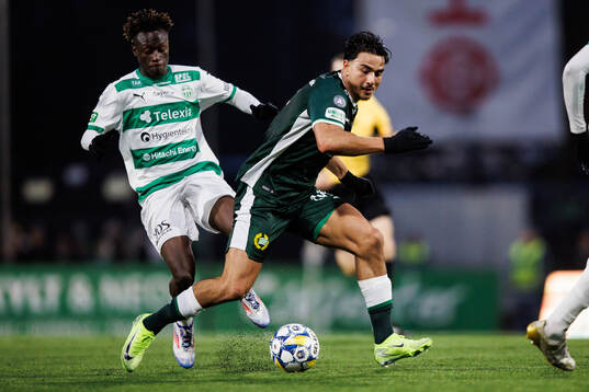 Västerås Youssoupha Sanyang och Hammarbys Jusef Erabi
