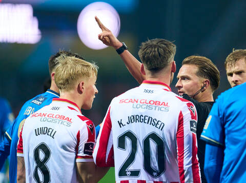 KONGENS LYNGBY, DENMARK - NOVEMBER 10: Melker Widell of AaB