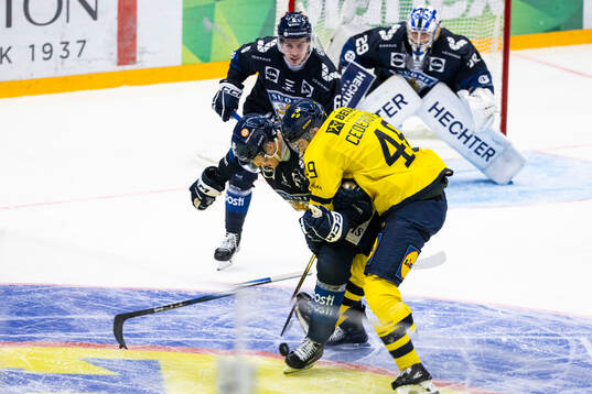 Otto Koivula of Finland and Filip Cederqvist of Sweden