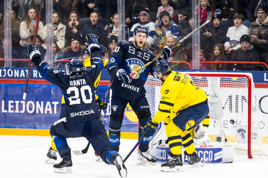 Sampo Ranta of Finland celebrates