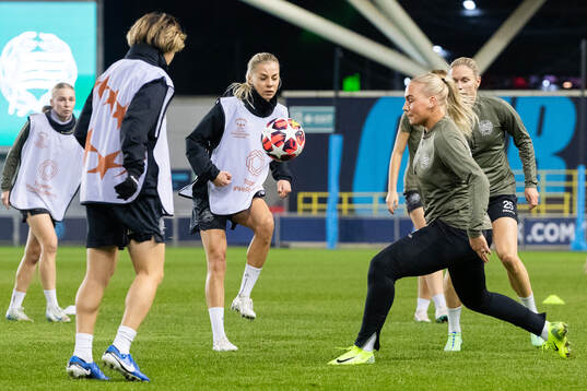 Emilie Joramo and Cathinka Tandberg  of Hammarby