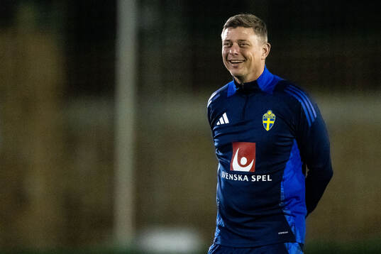Head coach Jon Dahl Tomasson of the Swedish men's football