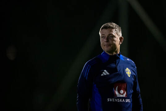Head coach Jon Dahl Tomasson of the Swedish men's football