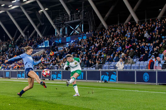 Kerstin Casparij of Manchester City and Julie Blakstad of
