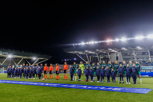 Players of Manchester City and of Hammarby