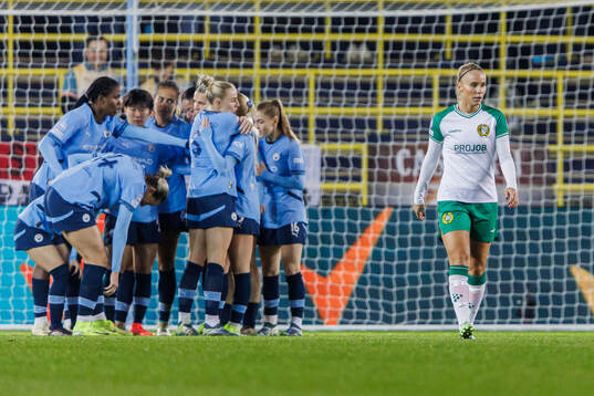 Stina Lennartsson of Hammarby looks dejected