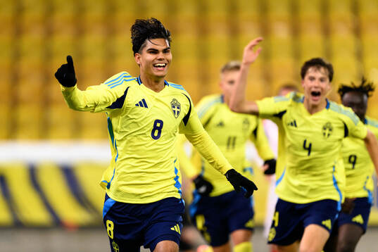 Noel Sernelius of Sweden celebrates
