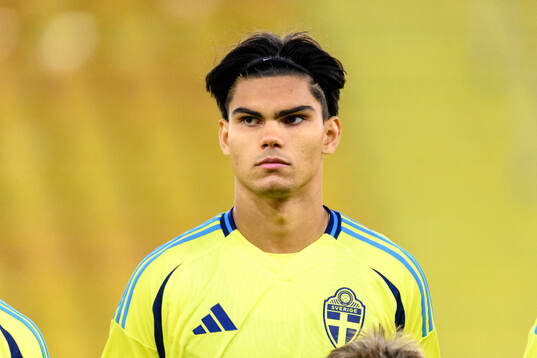 Noel Sernelius of Sweden at lineup