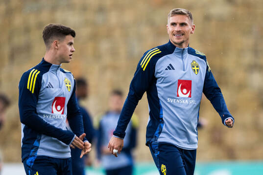 Samuel Dahl and Carl Starfelt of the Swedish men's football