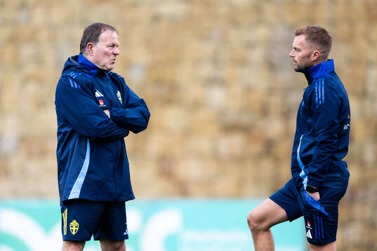 Assistant coach Remy Reijnierse and assistant coach