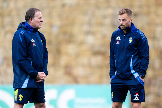 Assistant coach Remy Reijnierse and assistant coach