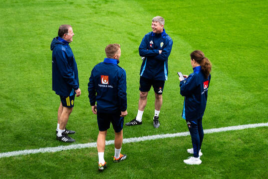 Assistant coach Remy Reijnierse, assistant coach Sebastian