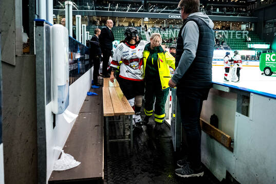 Malmö Redhawks Annelie Zander får vård