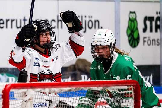 Malmö Redhawks Silke Glud jublar