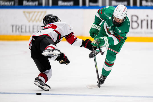 Malmö Redhawks Hilda Törner och Rögles Amelie Elisson